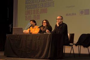 Segunda Mesa, perspectivas sobre PI aportadas por Maximiliano Marzetti (Universidad de Turin), Beatriz Busaniche (Fundación Vía Libre) y el Dr. José Miguel Onaindia.