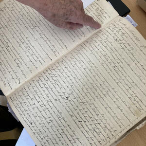 Manuscrito de uno de los fundadores de la ciudad